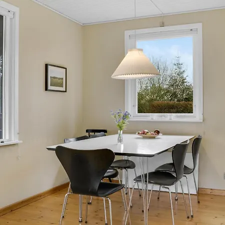 Awesome In Vaeggerlose With Kitchen Casa de Férias Bøtø By
