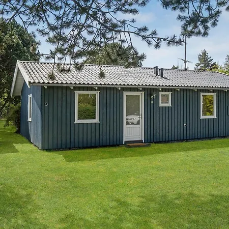 Vakantiehuis Awesome In Vaeggerlose With Kitchen *